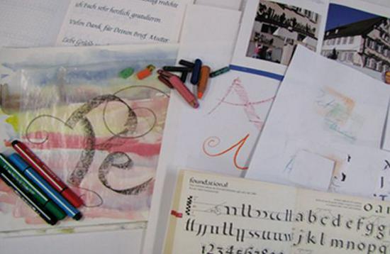 2021-04-26_online_atelier_regenbogenkunst_kalligrafie